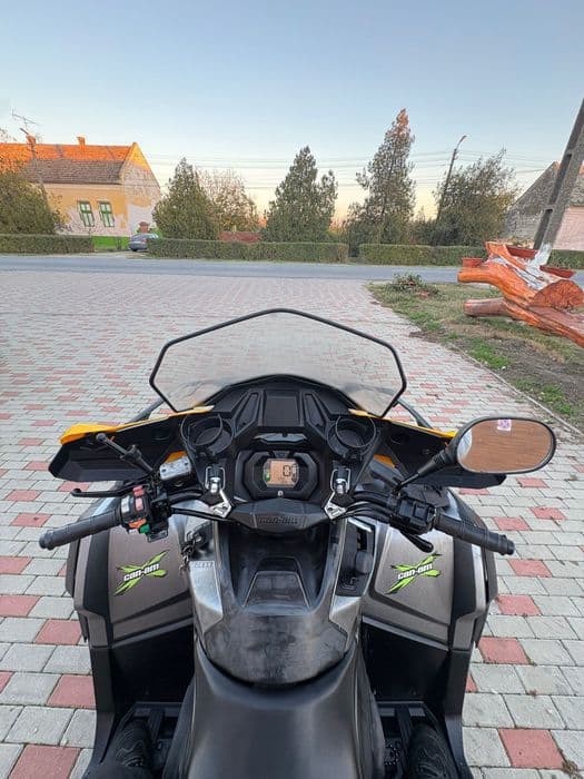 Can-Am Outlander 1000 Max Pro 2018 – 8500€ ofertă!