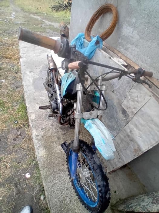 Vând sau schimb cross 125cm