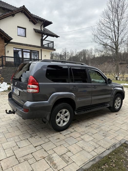 Toyota land cruiser j120