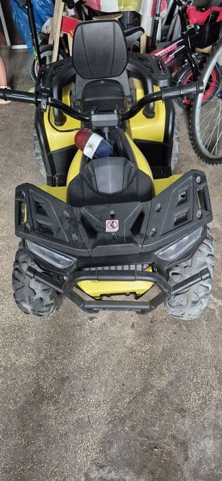 Vând ATV electric pentrucopii