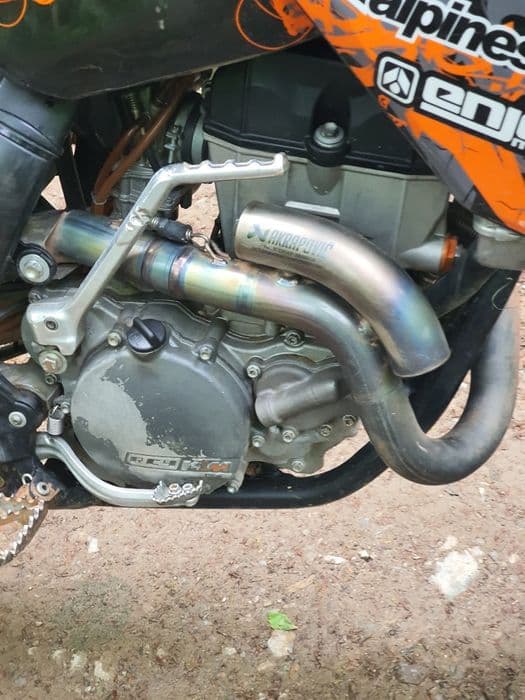 Cross KTM SX-F 250 

GasGas

Honda (CRF)

Yamaha (YZ, YZF)

Kawasa