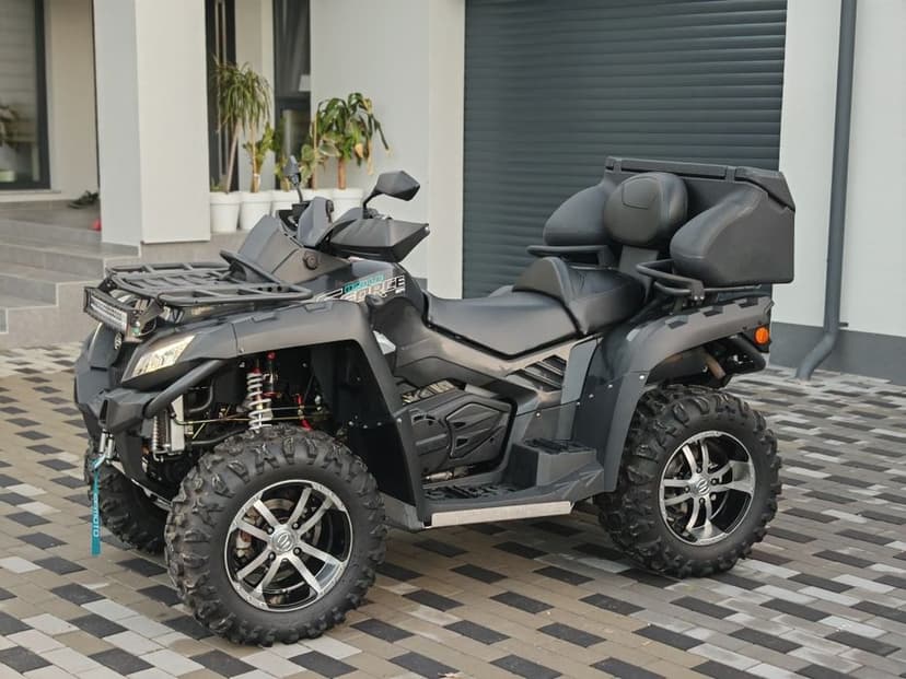 Proprietar! ATV CForce 820 Le Stare perfecta! 1.700 Km
