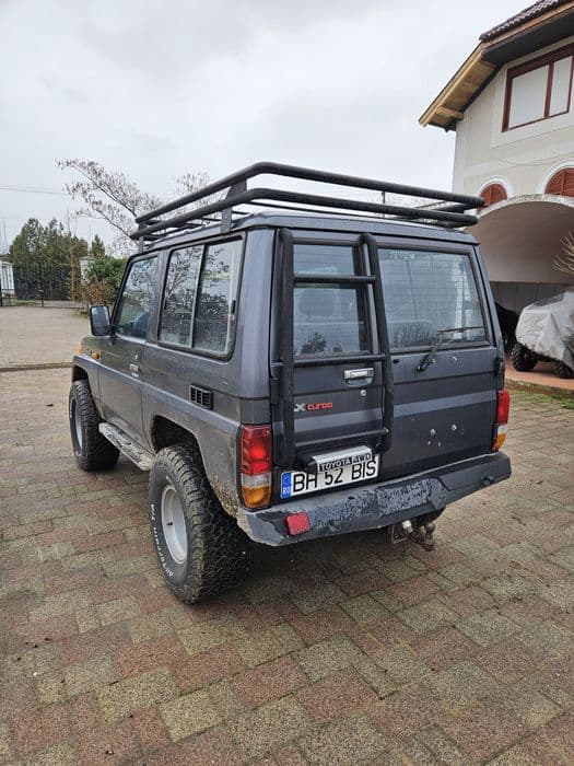 vand toyota land cruiser