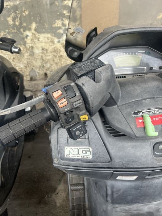 vand burgman executive 650 pret fix