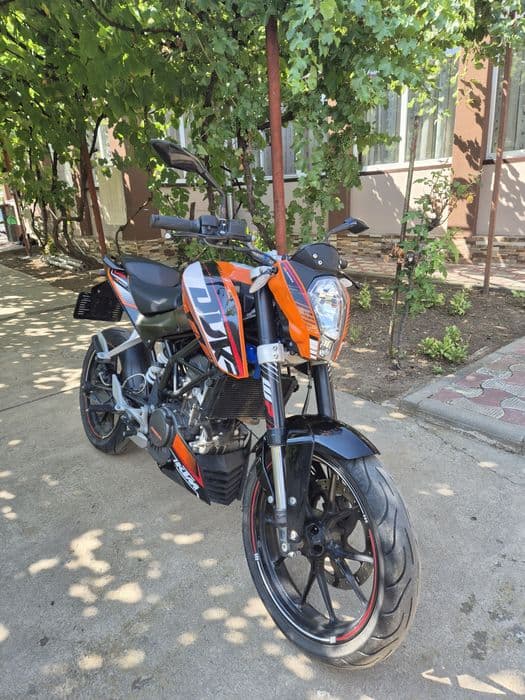 Vând Ktm Duke 125 2012