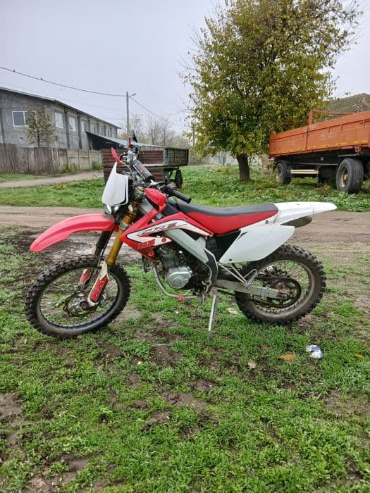 Vand Honda 125 4t Cross