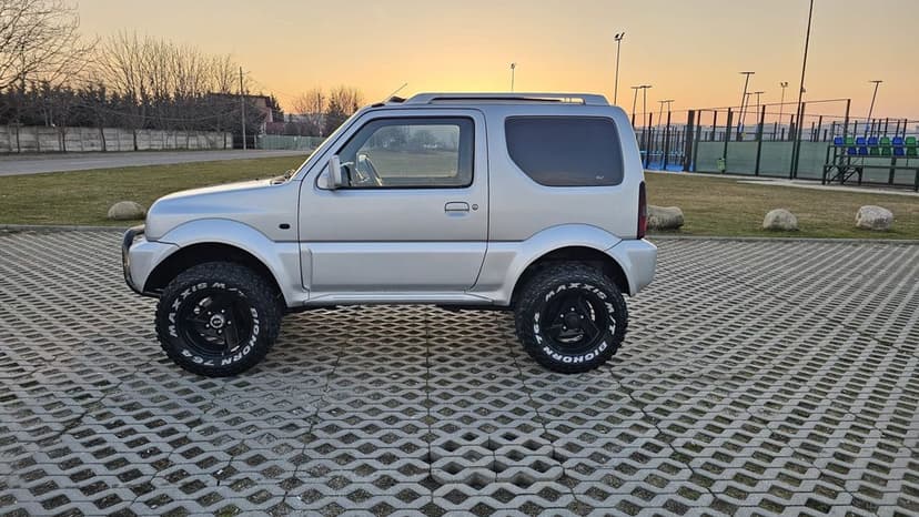 Suzuki Jimny 1.3 Benzină  Jante Aliaj Plafon panoramic Model Rar