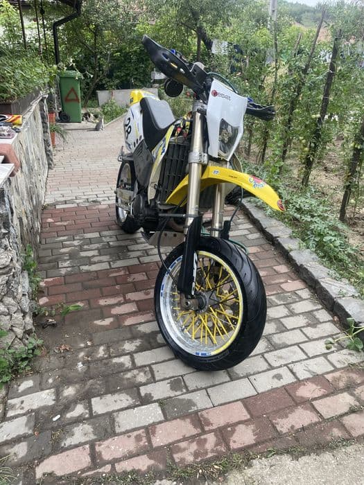 Husqvarna sm610 SUPERMOTO
