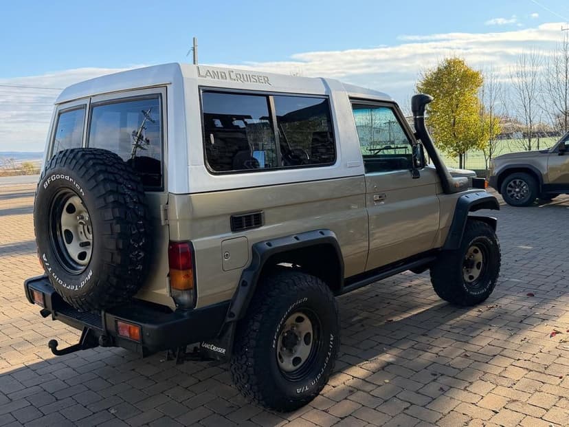 Toyota Land Cruiser 4.2 HZJ 73 Heavy Duty autoutilitara