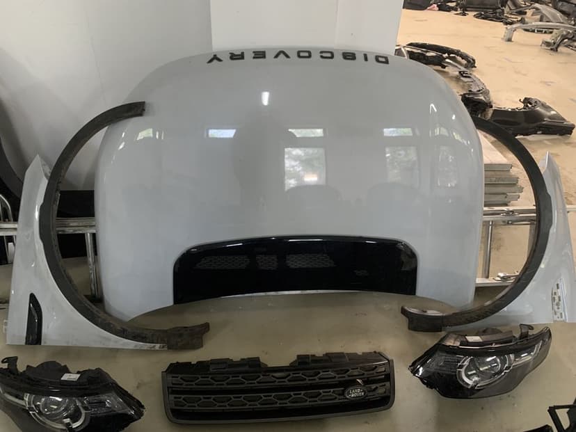 Bara fata completa Land Rover Discovery Sport 2017 capota aripa far