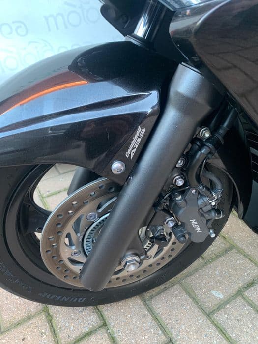 Motoideea vinde  HONDA SWT Silverwing  400  2014 ABS Rate Garantie