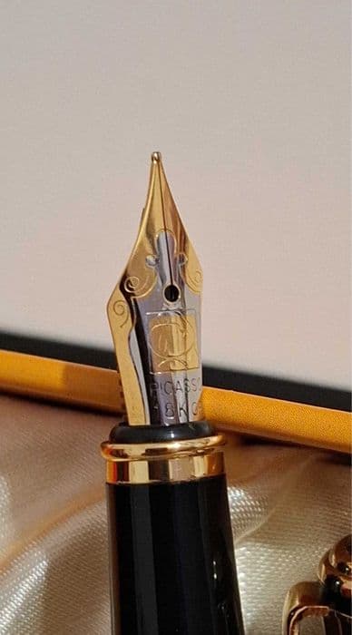 Set Cadou Stilou Picasso Art Collection,penita iridium  placata cu aur