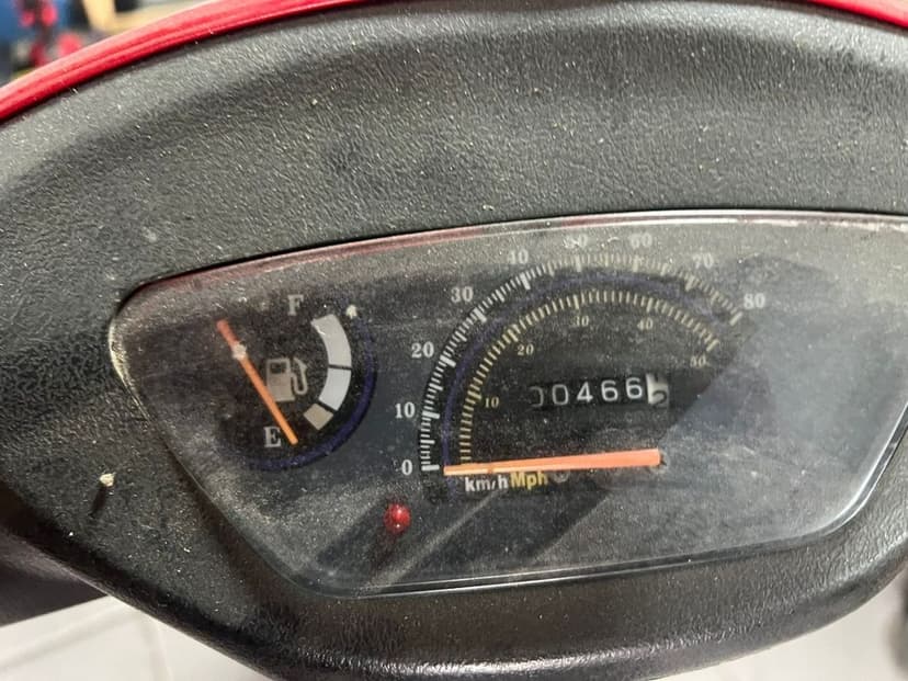 Vand UNO 50 in stare foarte buna.