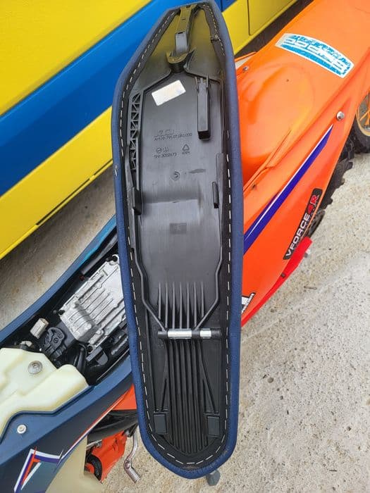 Sa originala  KTM exc 2020-2022 .