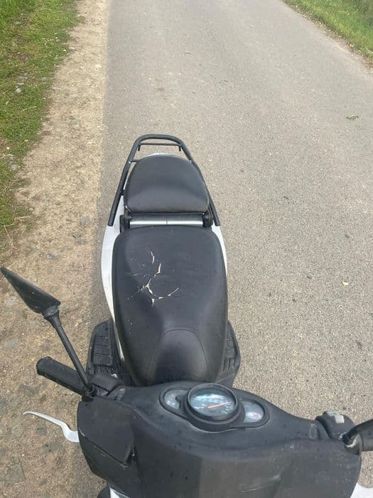 Vând scuter kymco agility50 4T