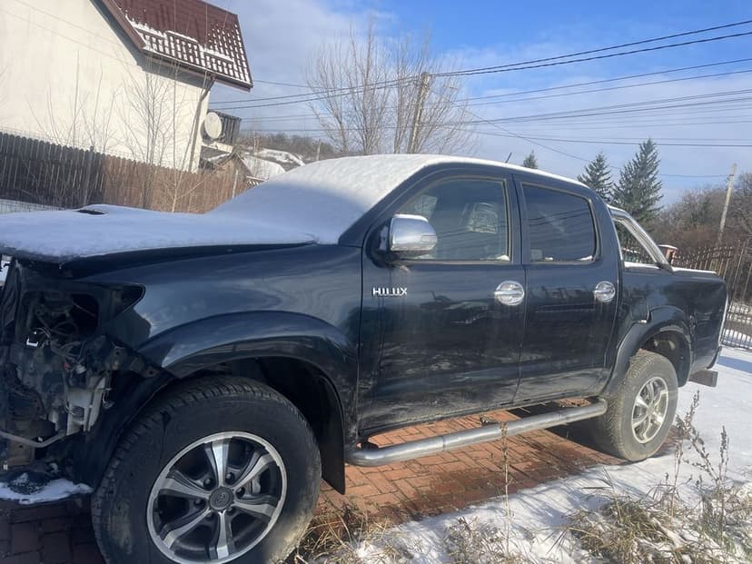 Dezmembrez toyota hilux  2006-2025