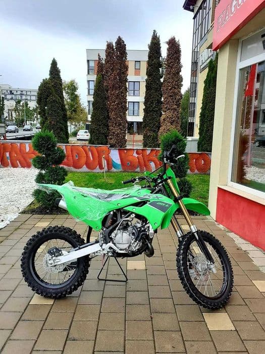 Cocmotors vinde motocicleta pentru copii Kawasaki KX85L