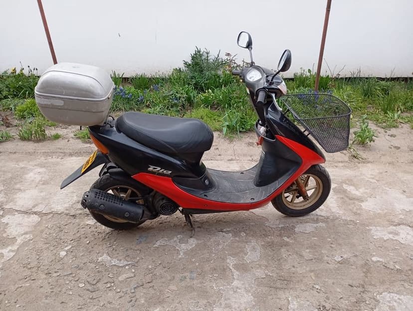Vând scuter în stare de funcționare  marca Honda  Dio