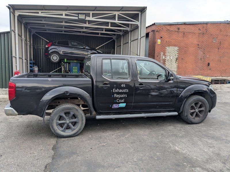 Dezmembrari / Dezmembrez Nissan Navara (D40) 2.5 DCi YD25DETI cutie viteze manuala cod culoare GN0