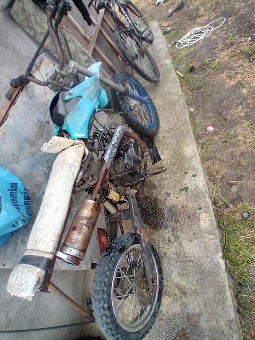 Vând sau schimb cross 125cm