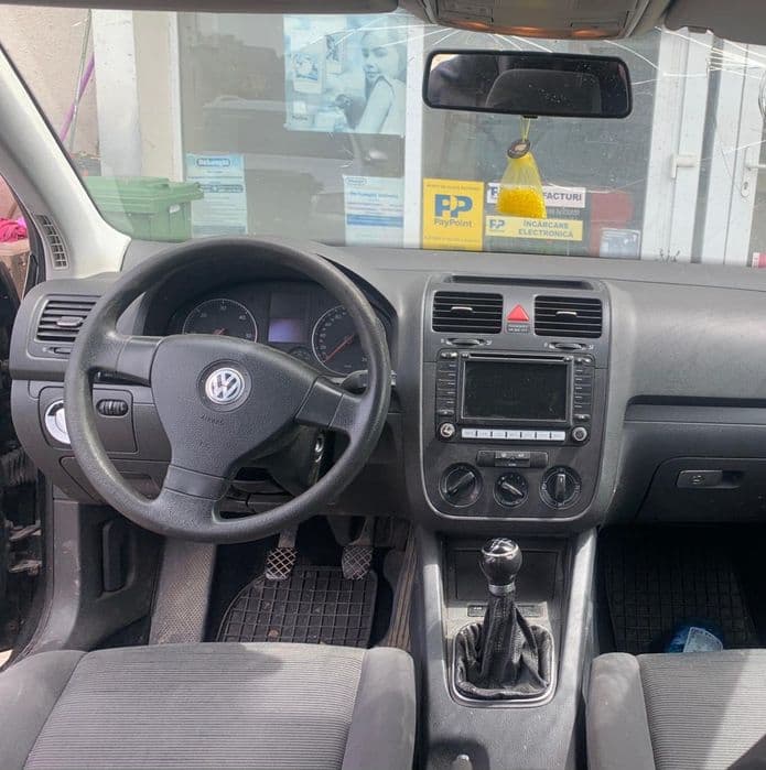 Vand golf 5 1.9 tdi 90 cp,sau schimb cu atv