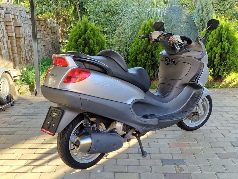 Piaggio X9 capacitate 180 cc