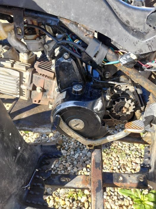 Vând sau schimb atv 125