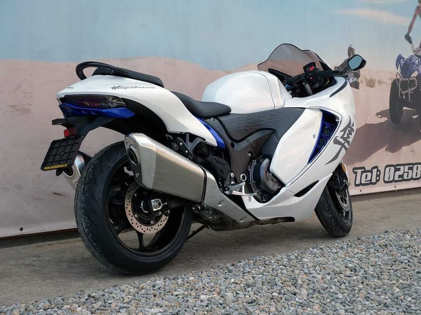 Lichidare Motocicleta Suzuki Hayabusa GSX 1300 RR M4 | Rate | Leasing