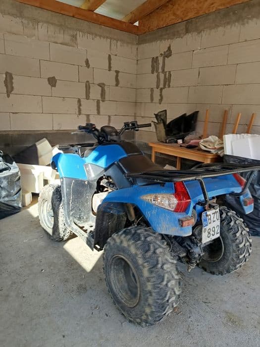 Vând      Kymco 300