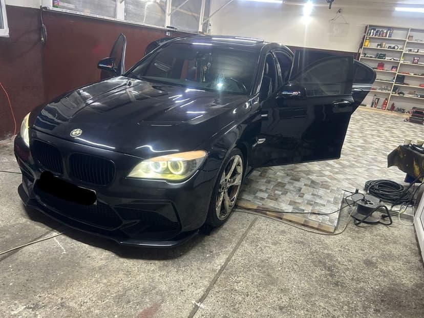 Oferta Bmw f01 740xd schimb cu atv peste 400cm sau Teren de orice fel