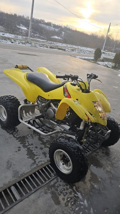 Vând schimb suzuki ltz 400 ak 47 perfect funcțional