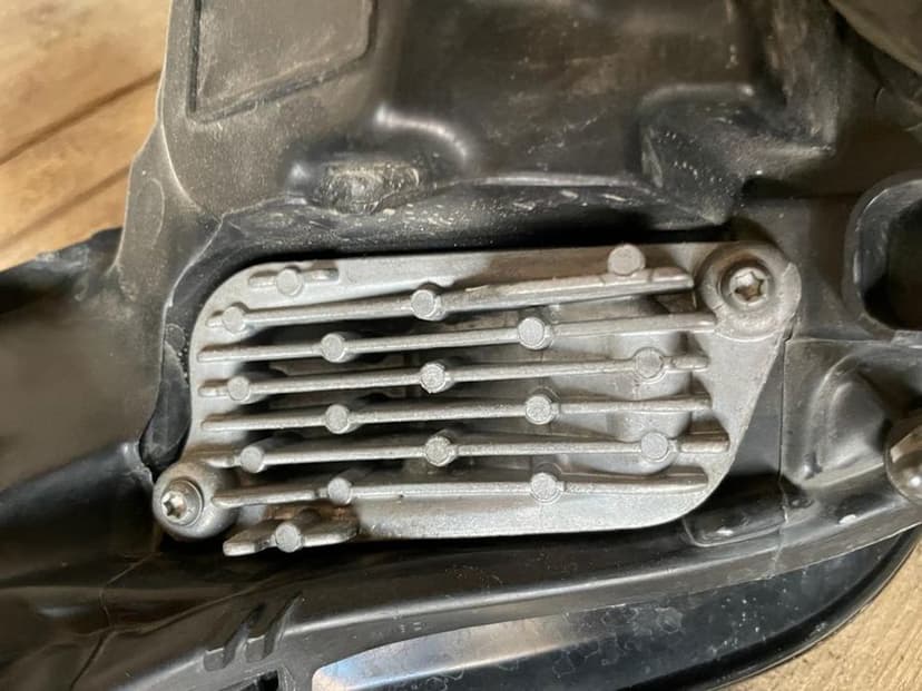 Far Stanga Land Rover Discovery 5 Clema Rupta