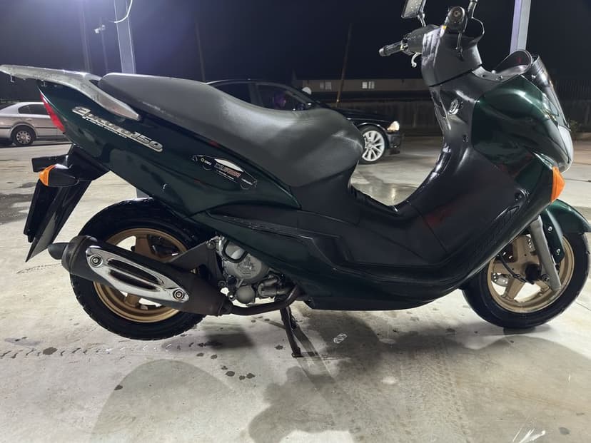 Scuter, Suzuki Epicuro, 150 cc