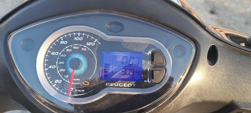 Peugeot Tweet 2021 / 125cc / Injectie/ Import Germania/ SYM Symphony !