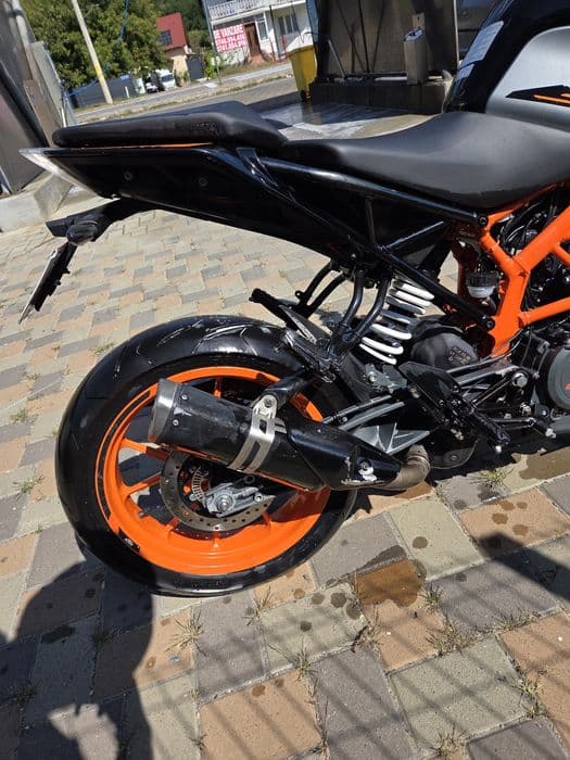 Motocicleta KTM Duke 390 A2