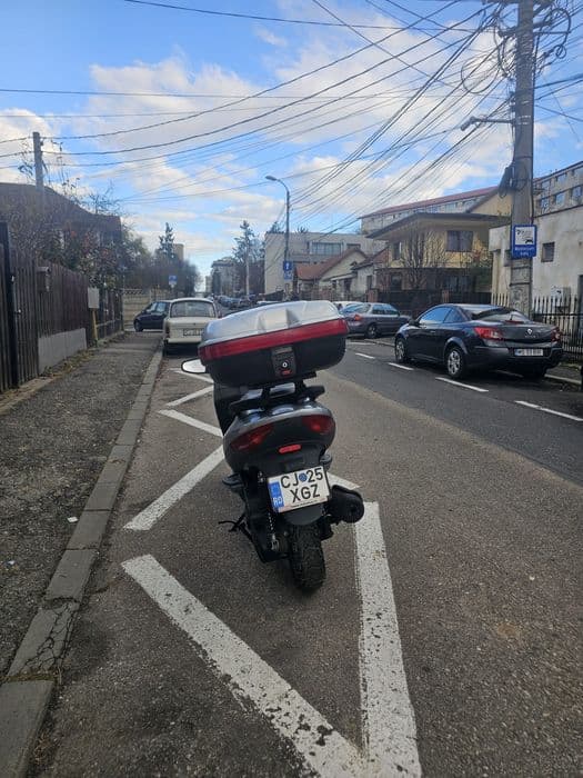 Vând scuter Malaguti Madison cat.B