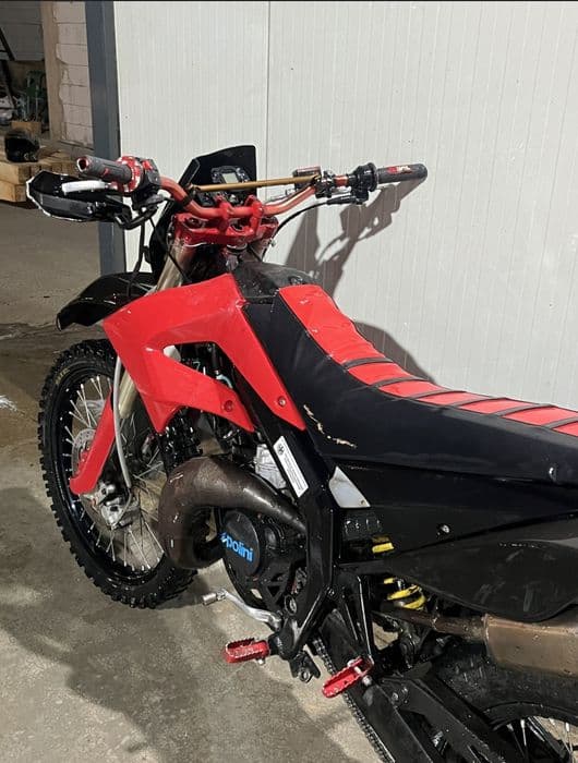 Vand sau schimb cross aprilia sx 85 2t cu volan gaming