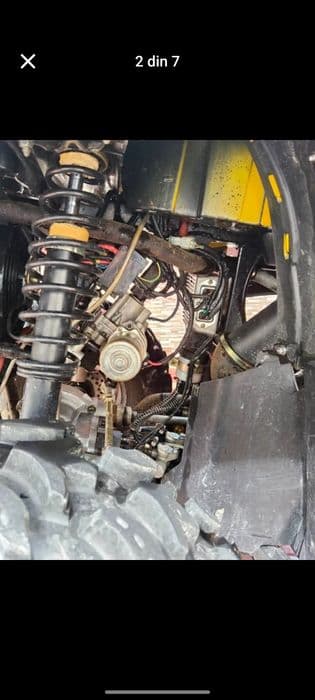 Vând ATV hisun cu motor de canam