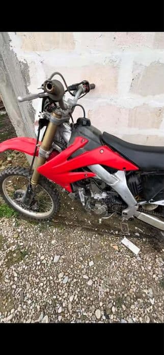 Honda CRF       R