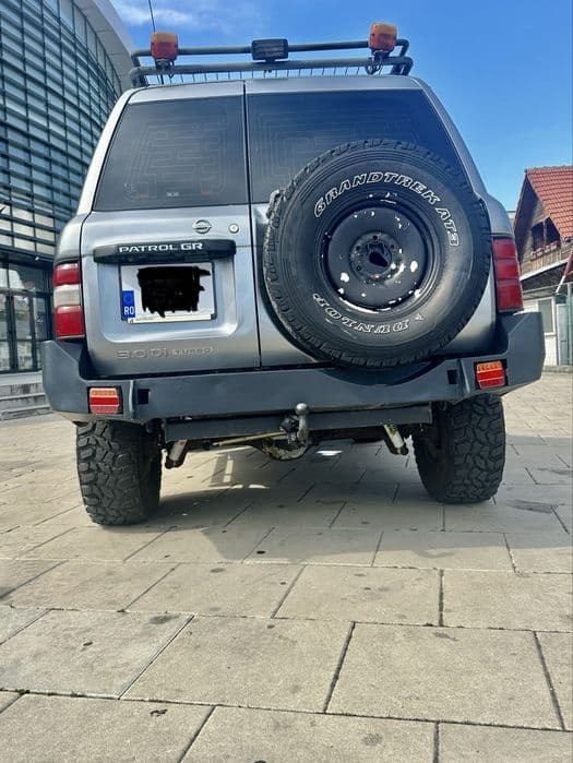 Nissan Patrol Y61 pregatit pentru overlanding/off-road