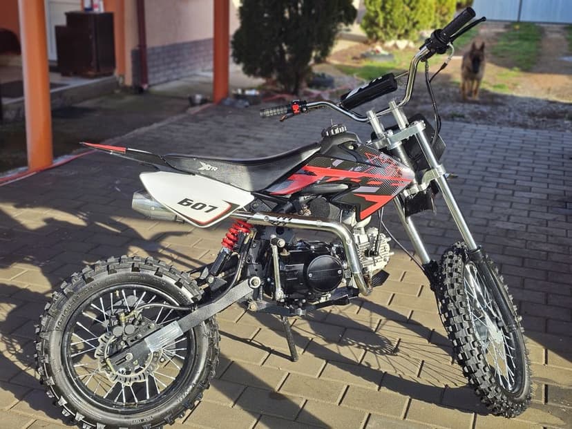 Vând/Schimb motocicletă Cross/Enduro pentru copii/adolescenţi XTR 607
