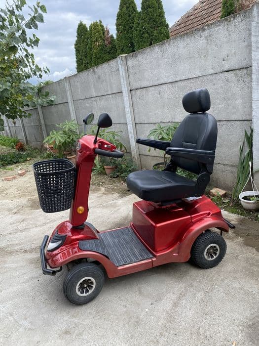 Scuter electric pentru persoane cu dizabilitati