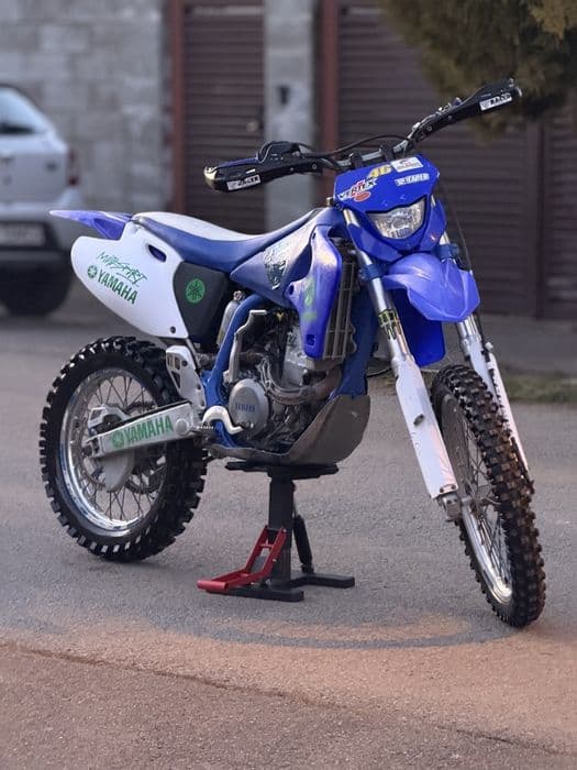 Vând Yamaha WR400 Enduro/Stare foarte bună/1895€neg!