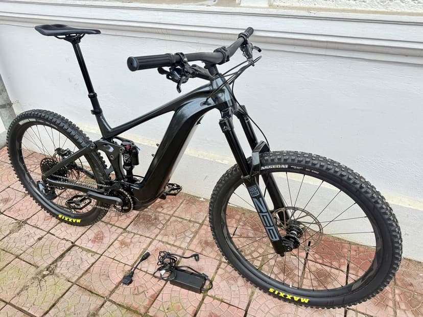 Bicicleta electrica Giant Reign E+2 L  85NM bat800wh mullet 2022 ebike