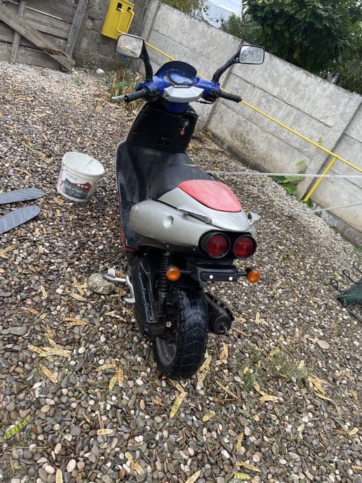 Vand sau schimb cu cross 150cc,Scuter aprilia sr50 cu acte,