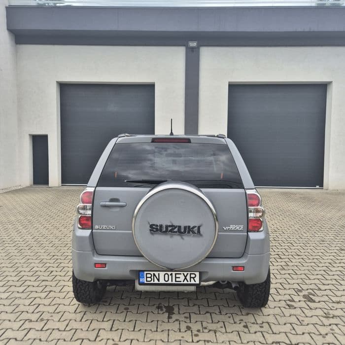 Suzuki grand vitara 1.9 ddis impecabil pregătit off-road