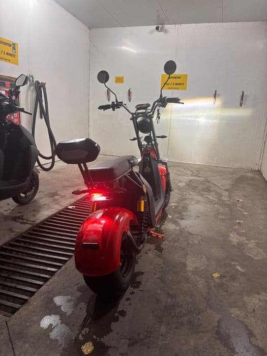 Scuter/moped electric 1500w baterie 20ah