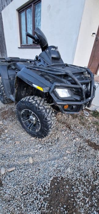 Vând Can Am outlander 800