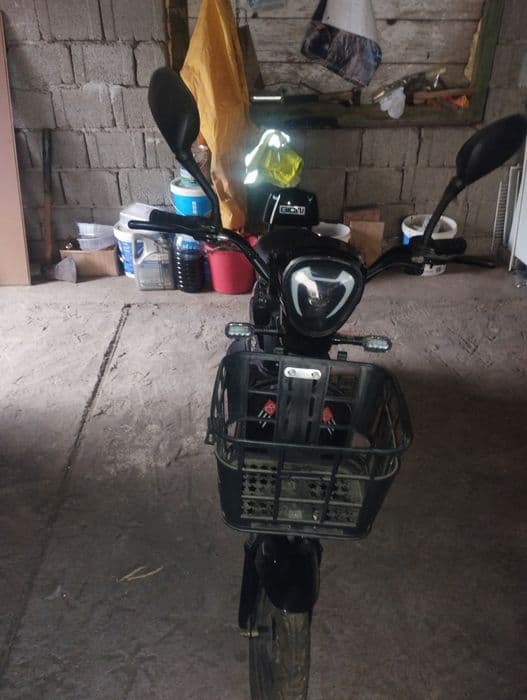 Bicicleta electrica că nouă.Mai are garanție 12 luni