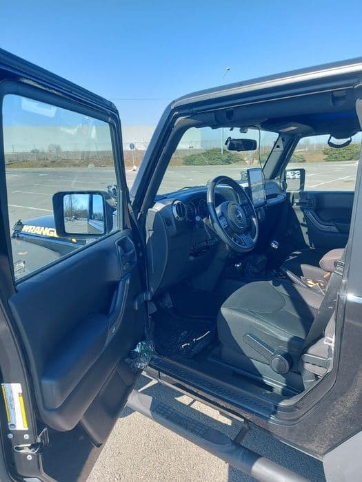 Jeep wrangler jk N1 2,8 CRD MOUTAIN EDITION 200 CP .17999 euro..